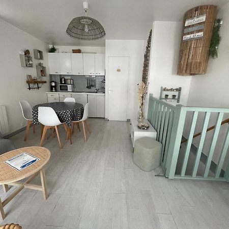 Houlgate Souplex 50M Plage Et Commerces 외부 사진