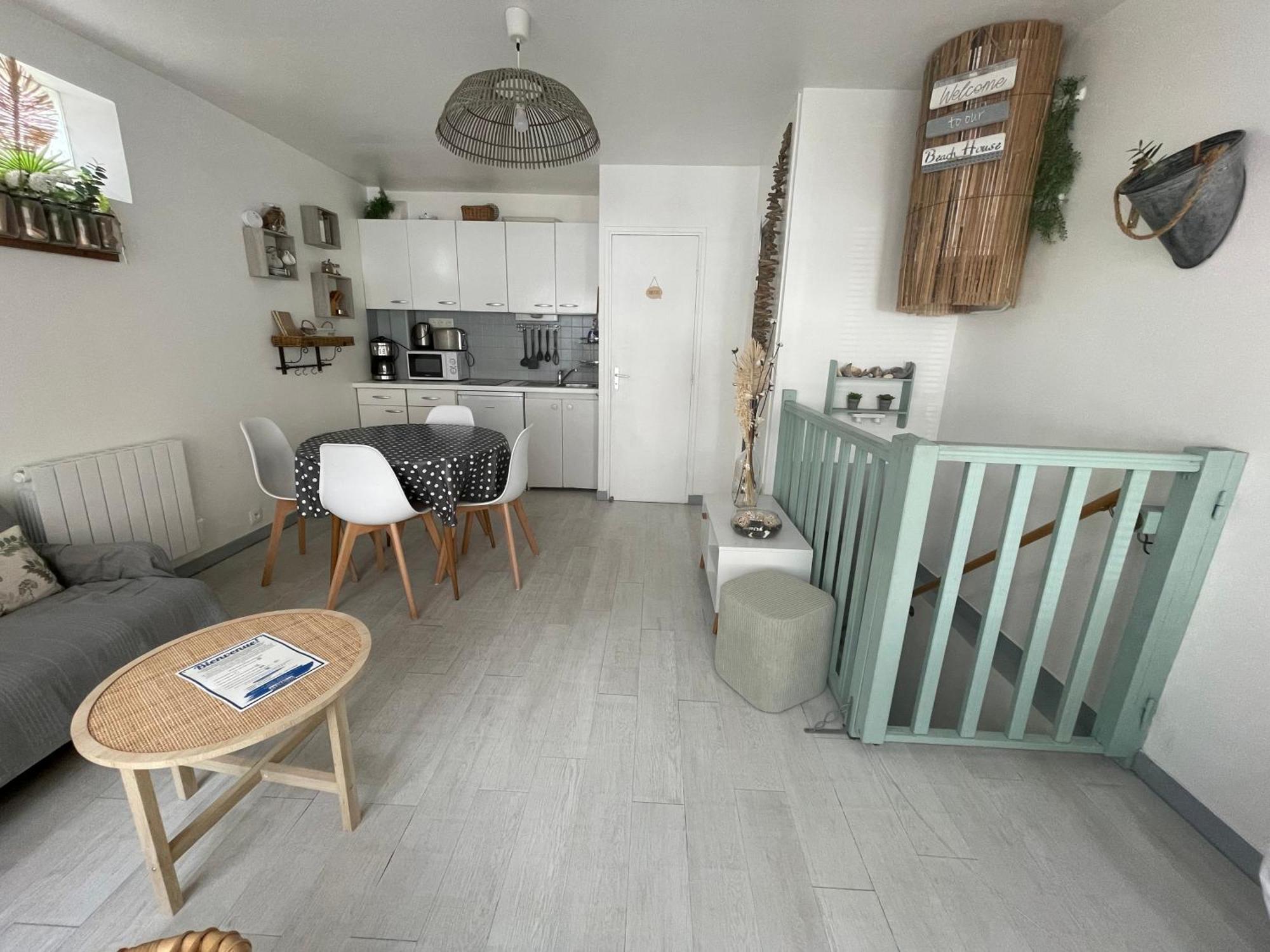 Houlgate Souplex 50M Plage Et Commerces 외부 사진